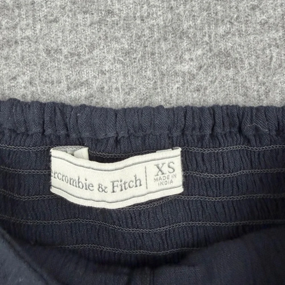 Abercrombie & Fitch Puff Sleeve Top Women's XS Black Smocked Back Square‎ Neck